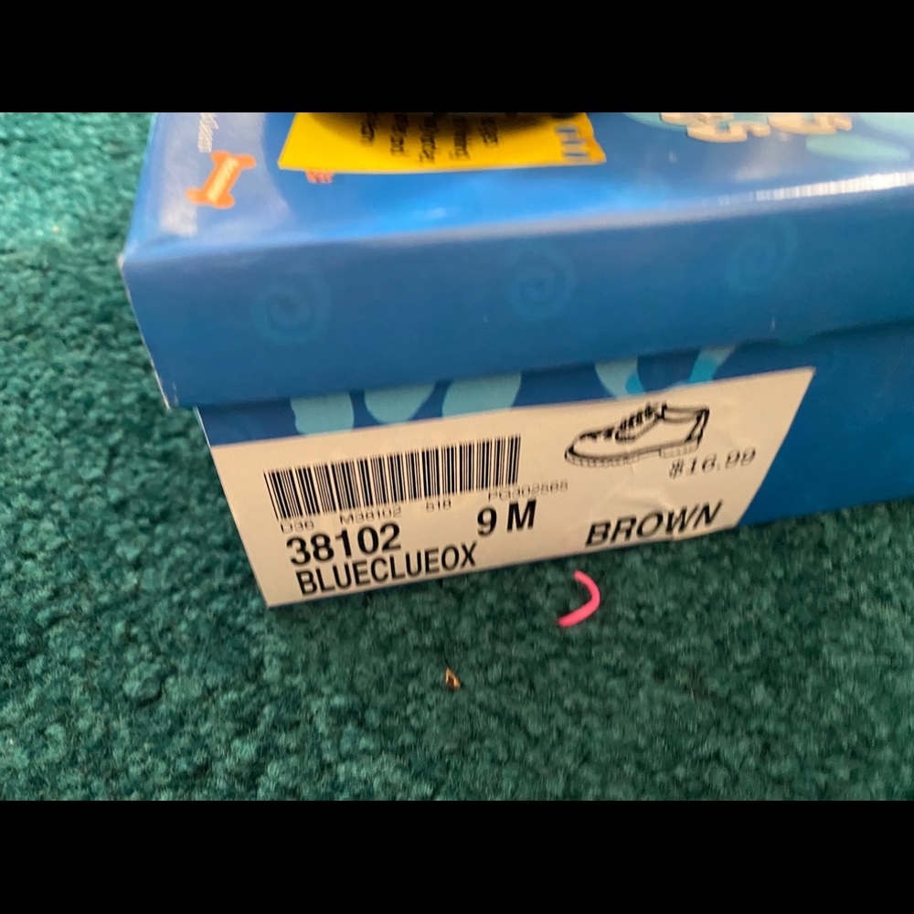 NIb blues clues size 9 sneakers